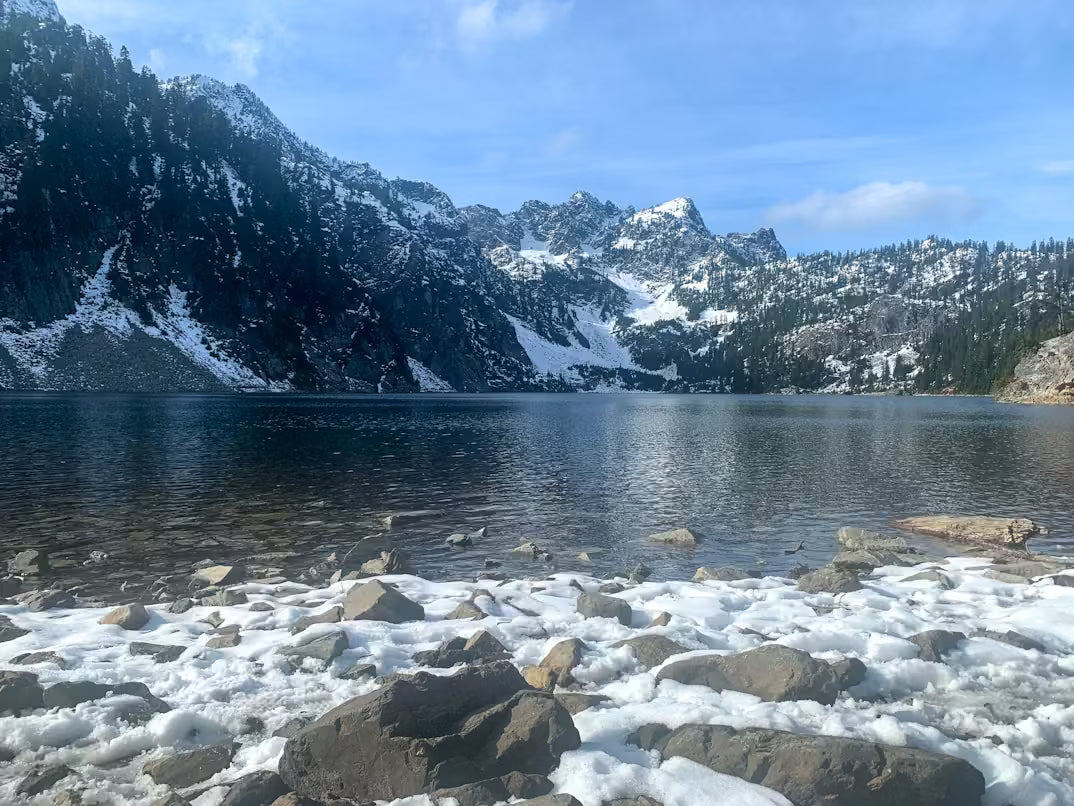Best Tips for Keeping Warm at Scenic Winter Viewpoints